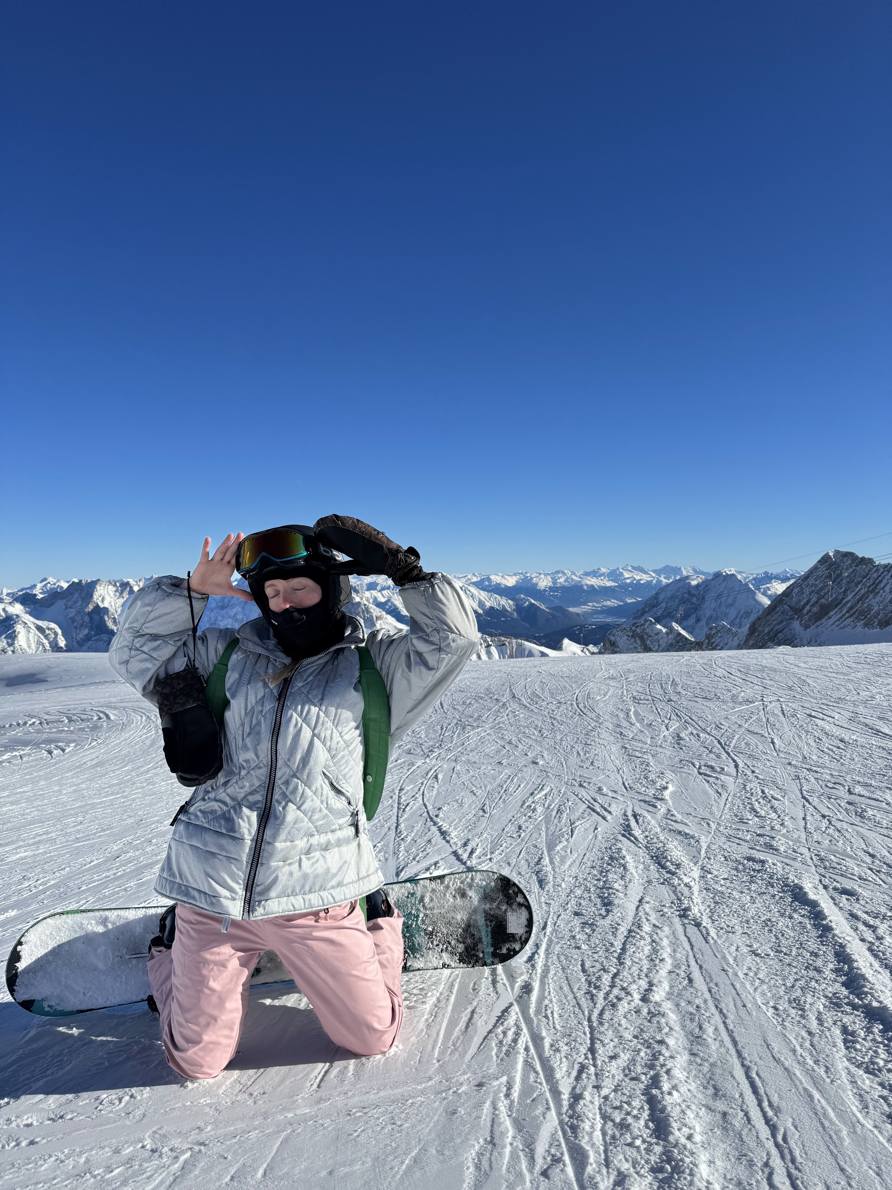 GARMISCH: HITTING THE SLOPES WITH THE GIRLIES